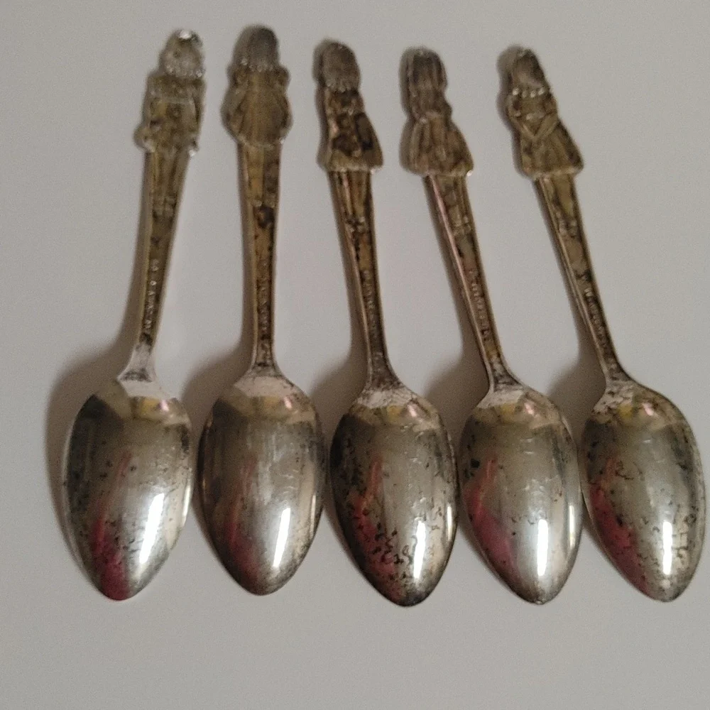 Full Set Carlton Silver Plate Dionne Quintuplets Spoons
